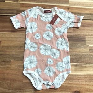 Milkbarn Infant Baby Organic Cotton One Piece Rose Floral 12-18 Months - NWT